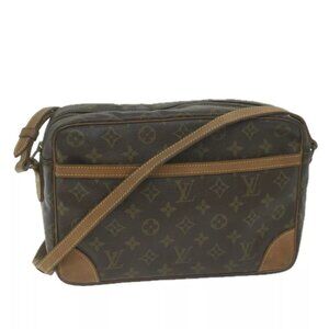 LOUIS VUITTON Monogram Trocadero 30 Shoulder Bag